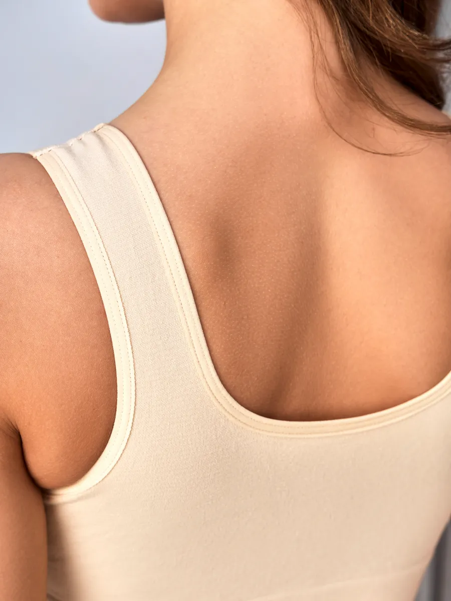 Топ бесшовный укороченный без косточек на широких бретелях ФЭСТ/бежевый 