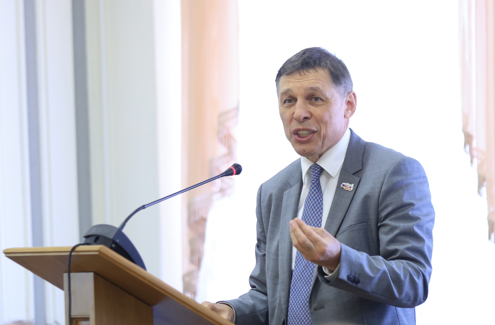 Михайлов В.В..jpg